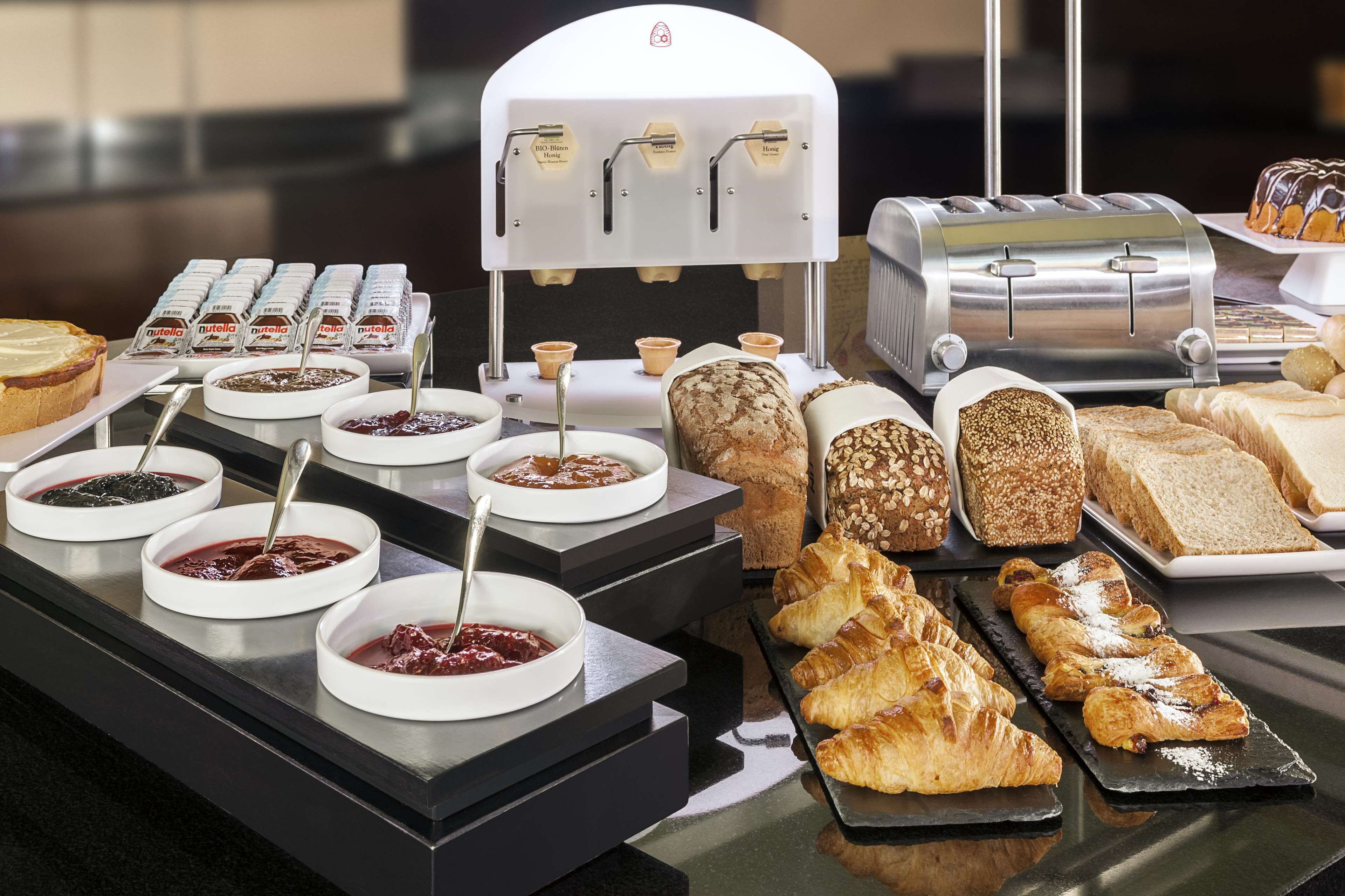 daily buffet breakfast for a fee