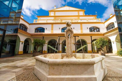 Hospedium Hotel Cortijo Santa Cruz