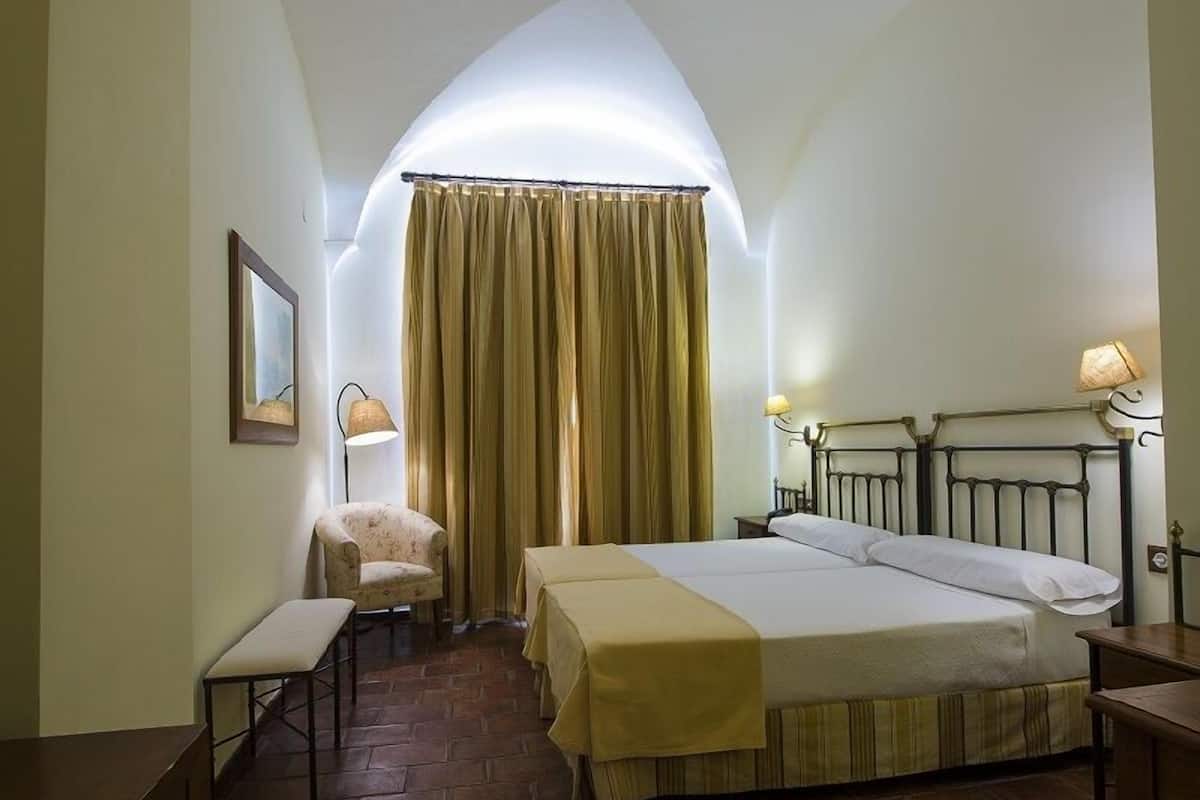 minibar, in-room safe, desk, blackout curtains