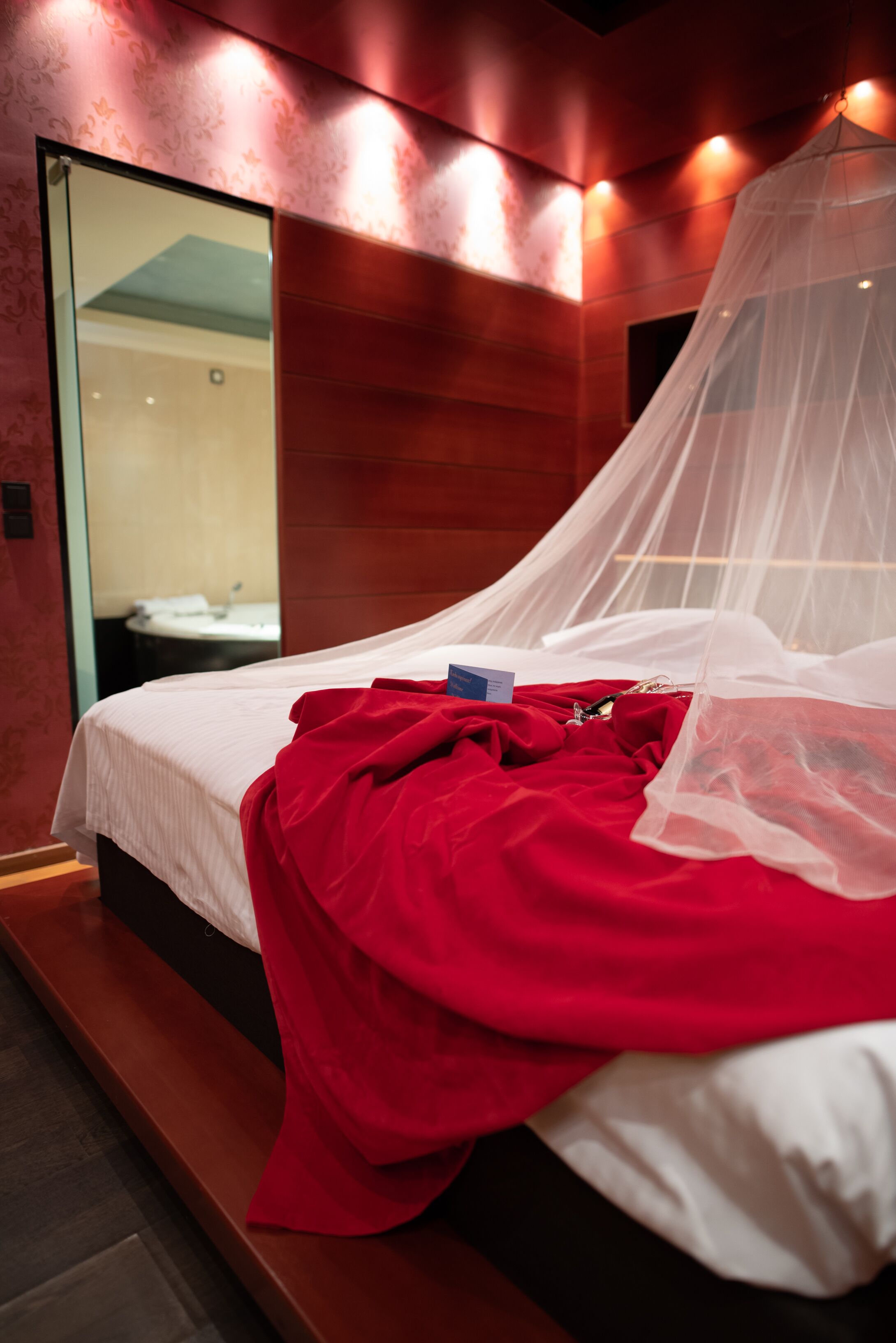 Deluxe-suite - 1 kingsize-seng - boblebad - udsigt til have | Premium-sengetøj, individuelt design