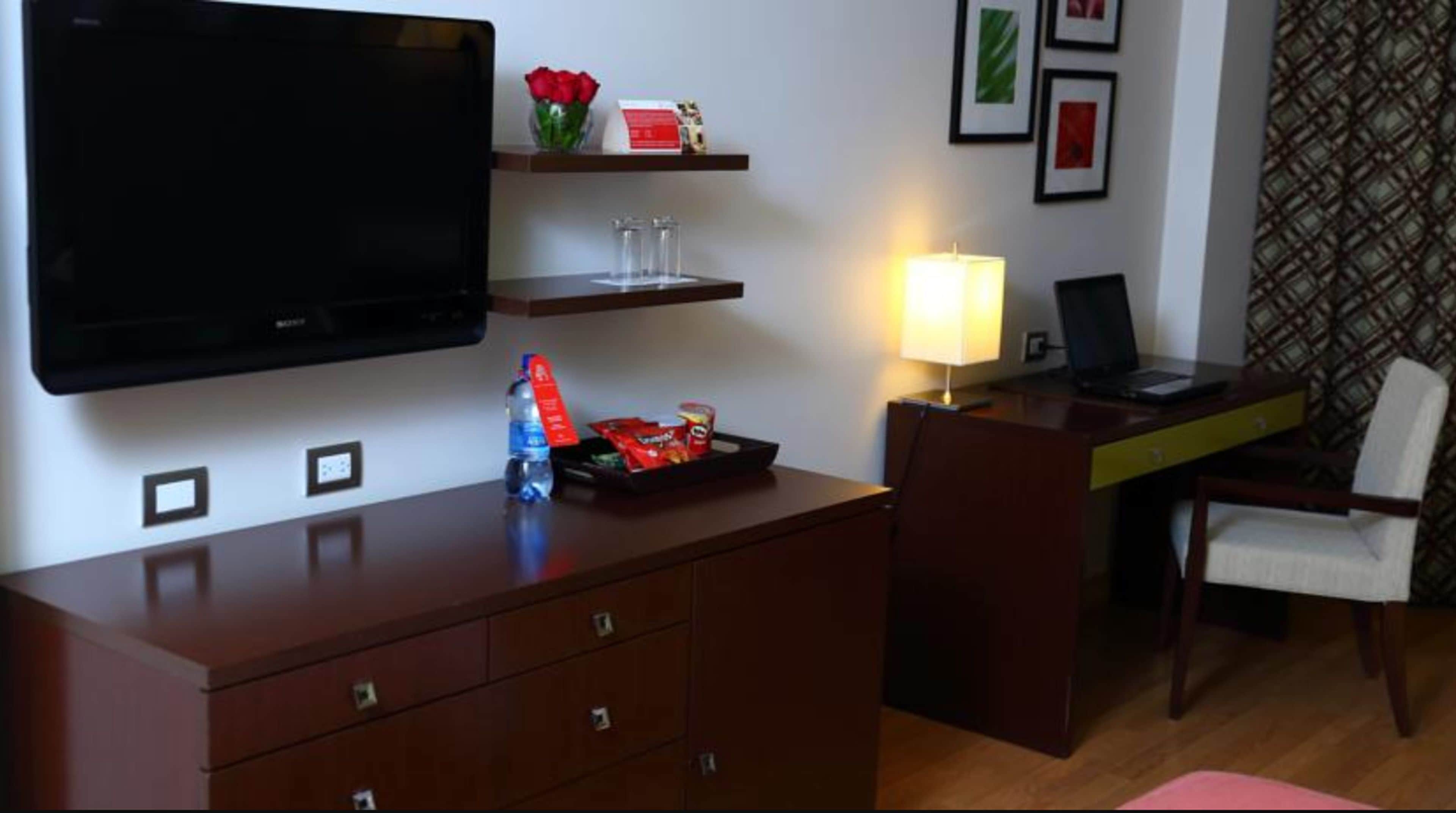 premium bedding, minibar, in-room safe, desk