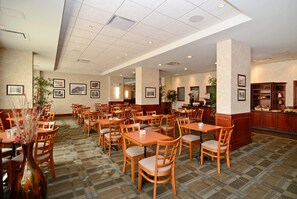 Termasuk sarapan segera setiap hari 