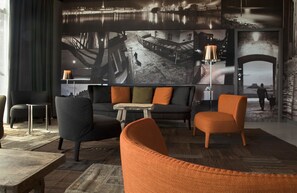 Bar lounge