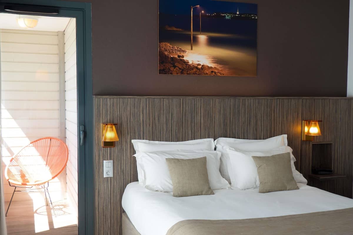 Privilege, Room, 1 Double Bed, Balcony