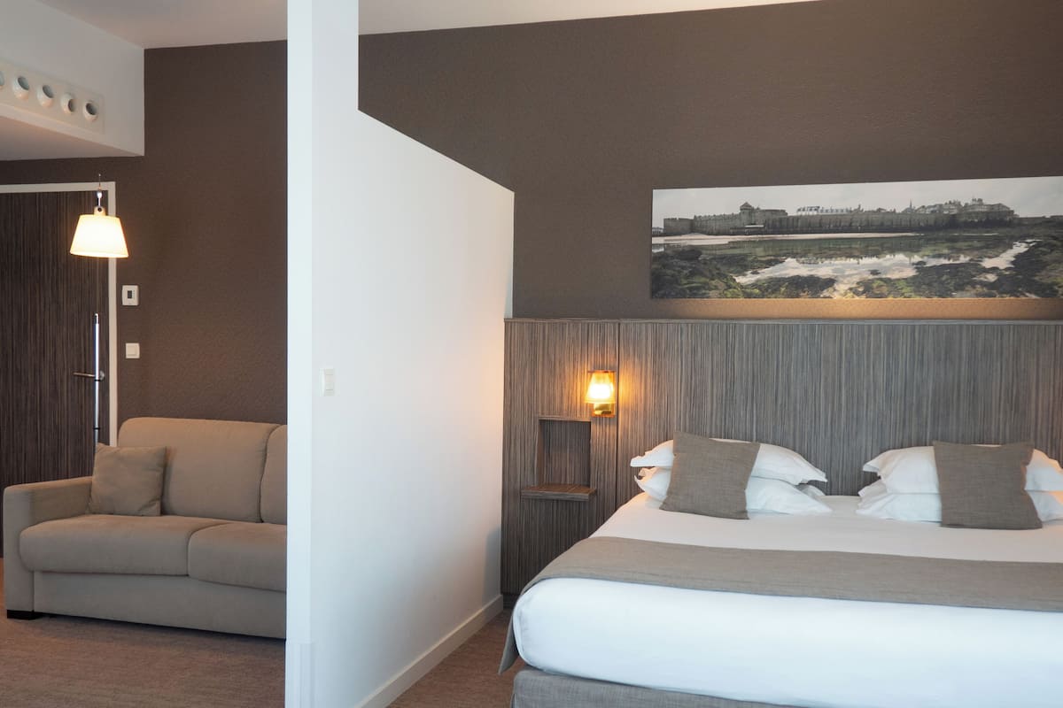 Family Suite, 1 Double Bed with Sofa bed | Frette Italian sheets, premium bedding, Select Comfort beds