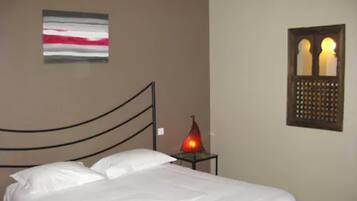 Decoración personalizada y sistema de insonorización