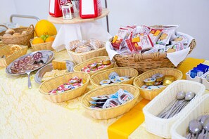 Gratis morgenmadsbuffet hver dag