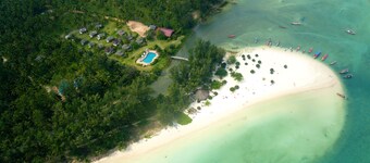Malibu Beach Bungalows