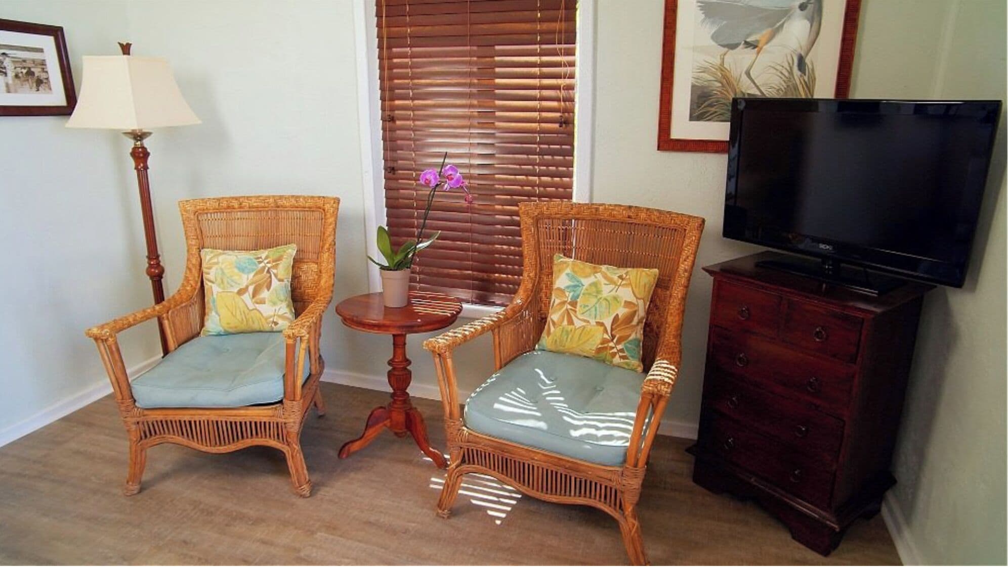 premium room, partial sea view | 1 bedroom, premium bedding, pillow-top beds, individually decorated