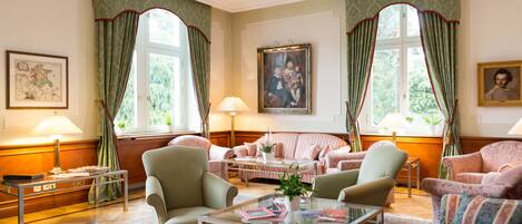 Pintu masuk interior