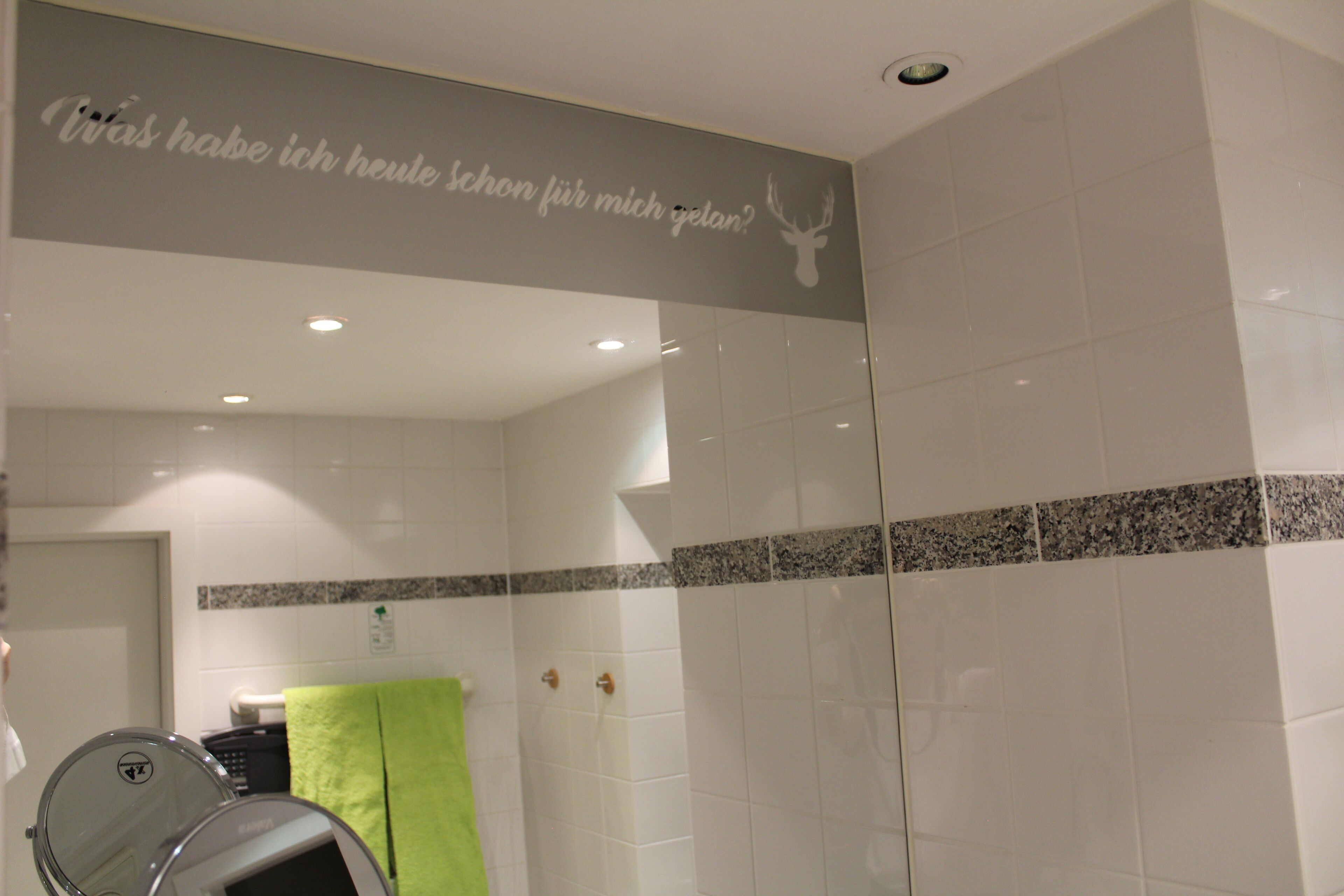 signature suite | bathroom | free toiletries, hair dryer, towels