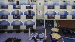Outdoor pool - Vossos Hotel Apartments (Zakynthos)
