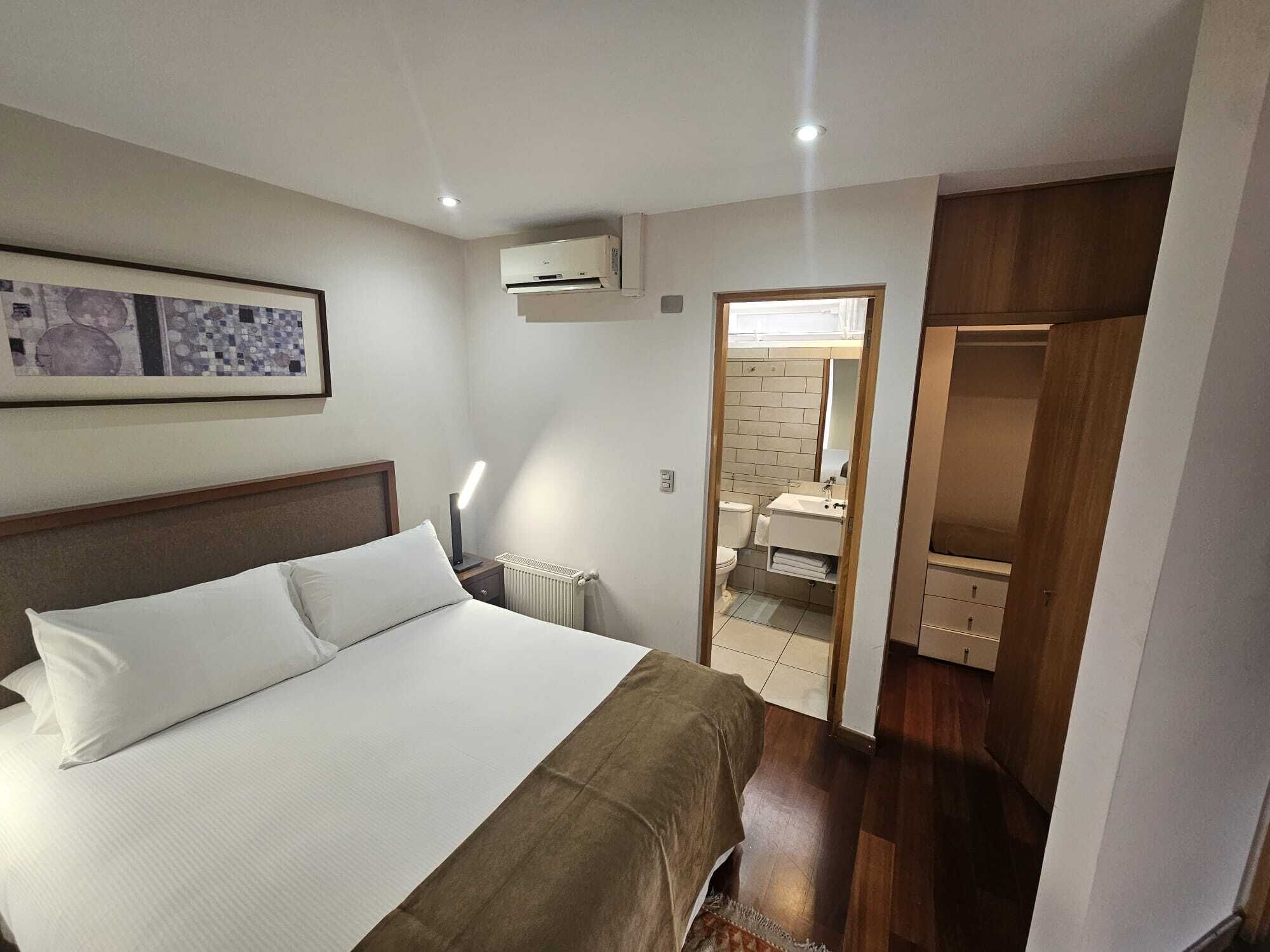 Duplex (Apartment)