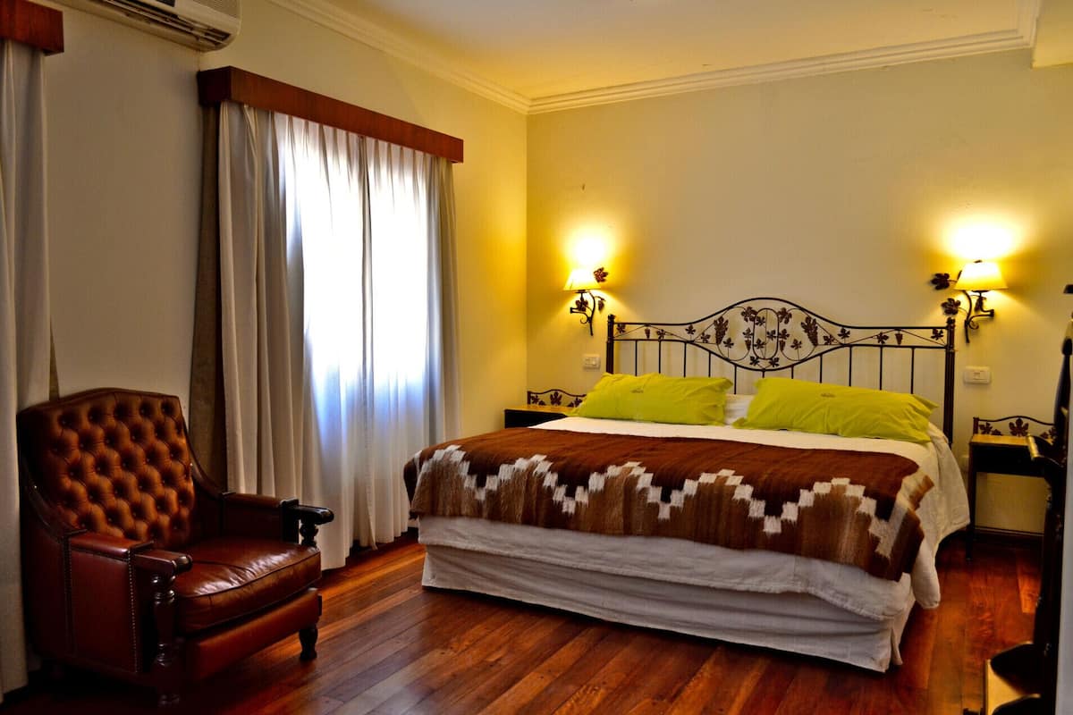 Premium bedding, in-room safe, individually furnished, desk