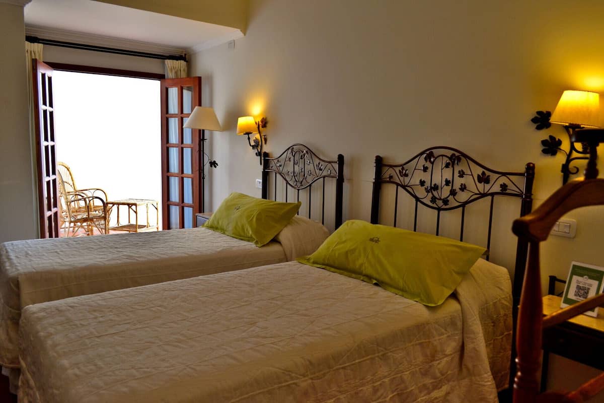 Premium bedding, in-room safe, individually furnished, desk