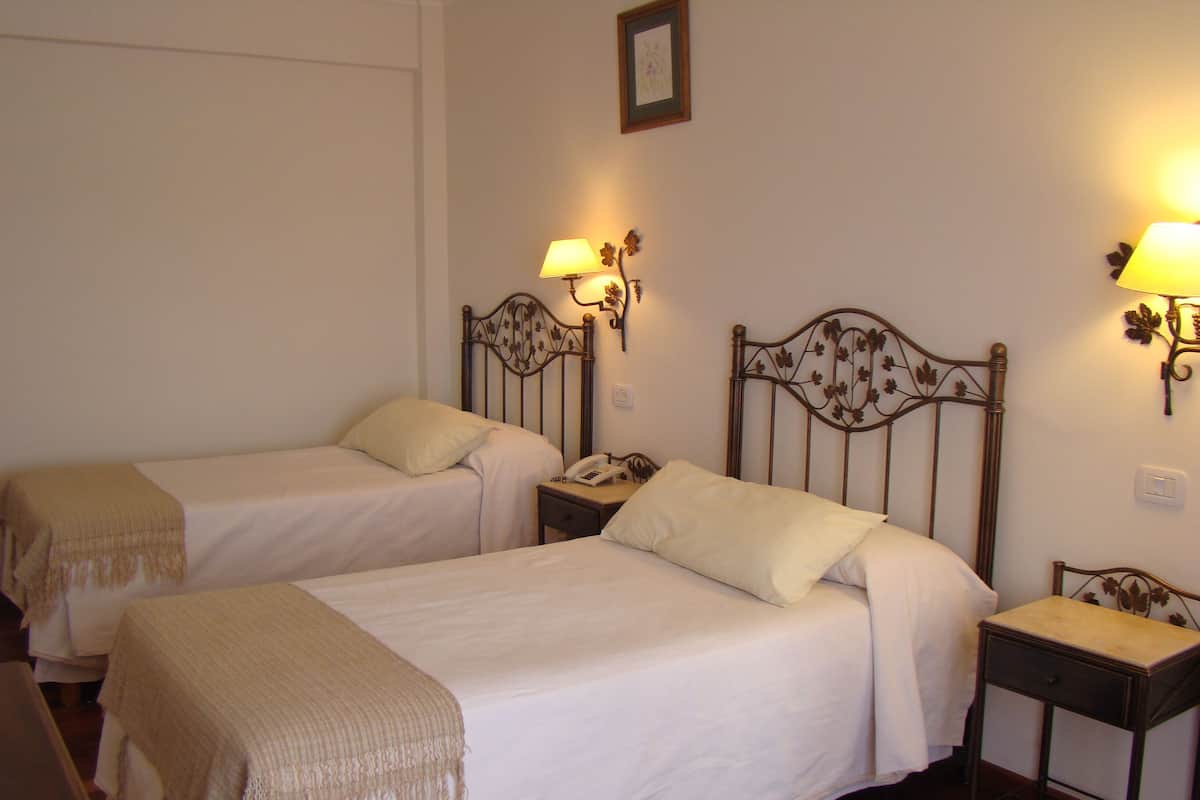 Premium bedding, in-room safe, individually furnished, desk