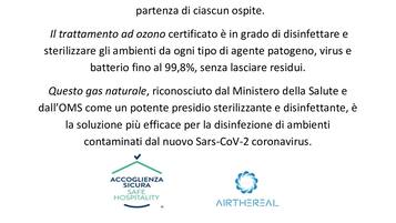 Avviso di sicurezza dell'hotel riguardante le misure Covid-19, tra cui l'utilizzo di sanificazione a ozono e lenzuola sterili.