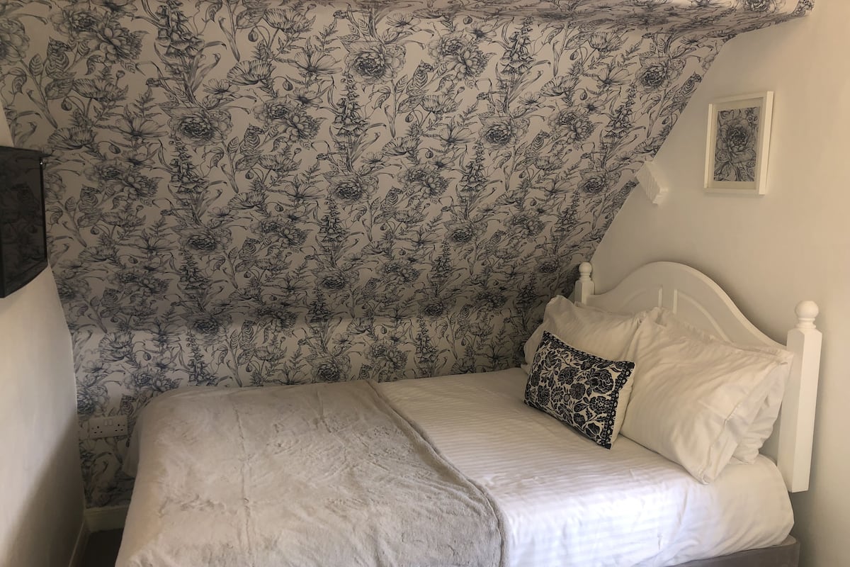 Basic Double Room | Desk, free WiFi
