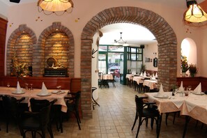 Food court
