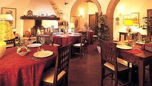 Dinner served  - Antico Borgo San Lorenzo Relais & Residence (Poggibonsi)