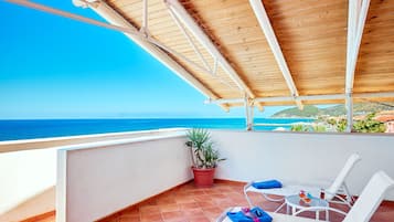 Suite, Terrace, Sea View | 1 bedroom, minibar, in-room safe, individually decorated