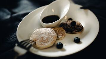 Ilmainen päivittäinen buffetaamiainen