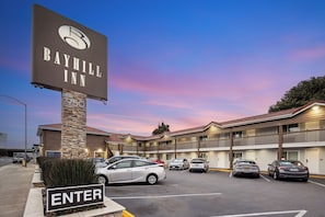 Exterior - Bayhill Inn (San Bruno)