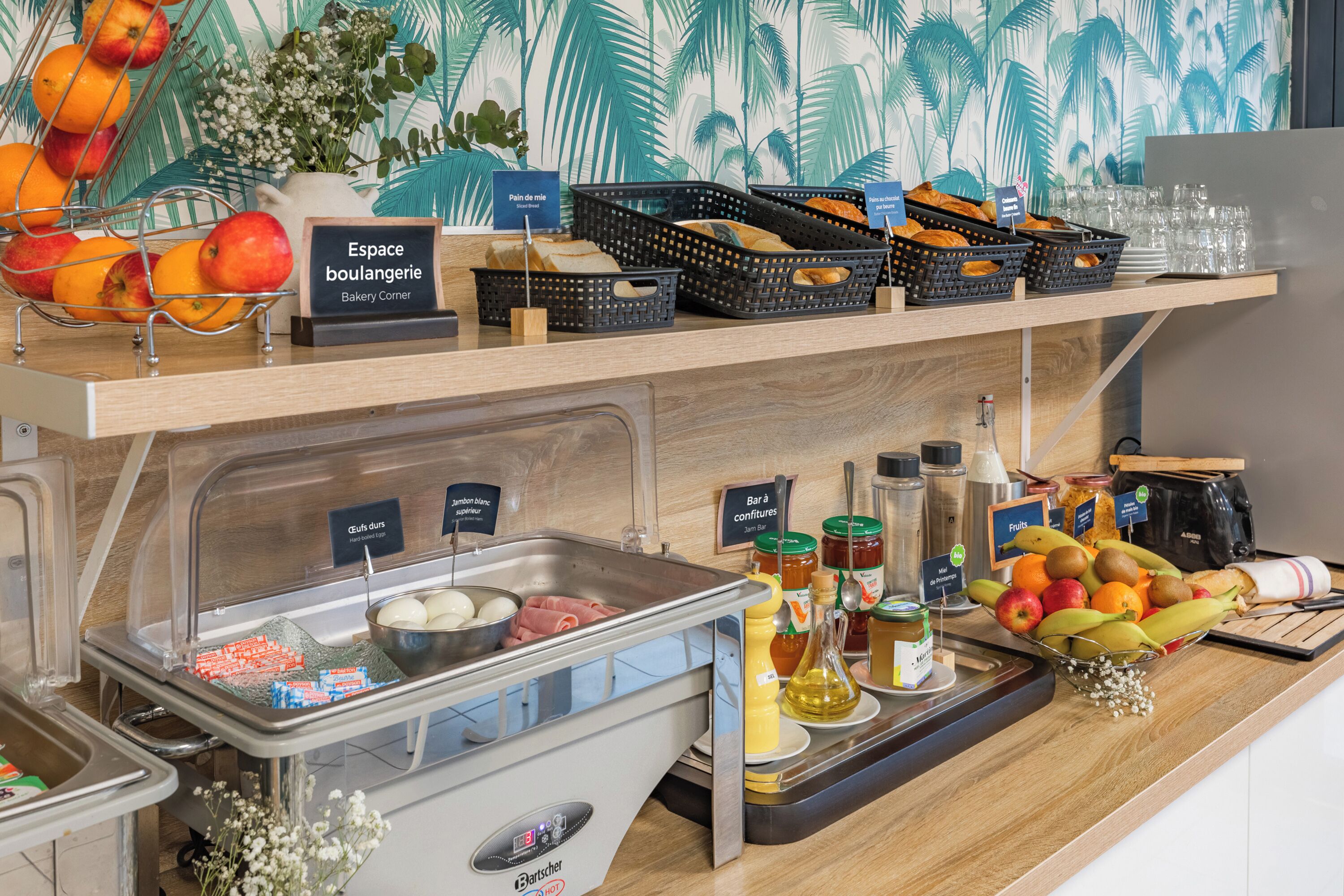 Desayuno buffet todos los días (con cargo)