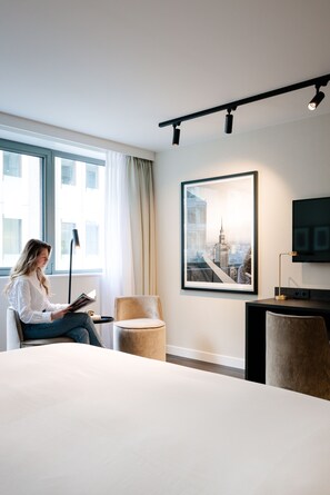 Grand Luxury Room | Míníbar, öryggishólf í herbergi, hljóðeinangrun, straujárn/strauborð