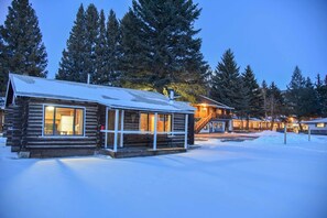 Front of property – evening/night - Alpine Lodge (Red River)