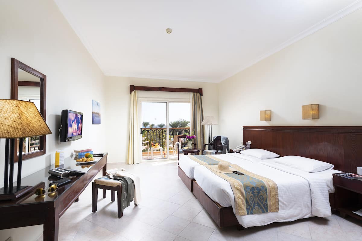 Minibar, in-room safe, iron/ironing board, free cots/infant beds