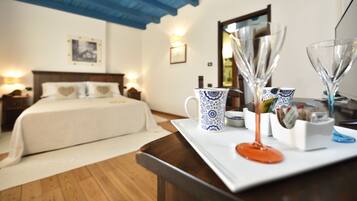 Camera Deluxe | Biancheria da letto di alta qualità, una cassaforte in camera
