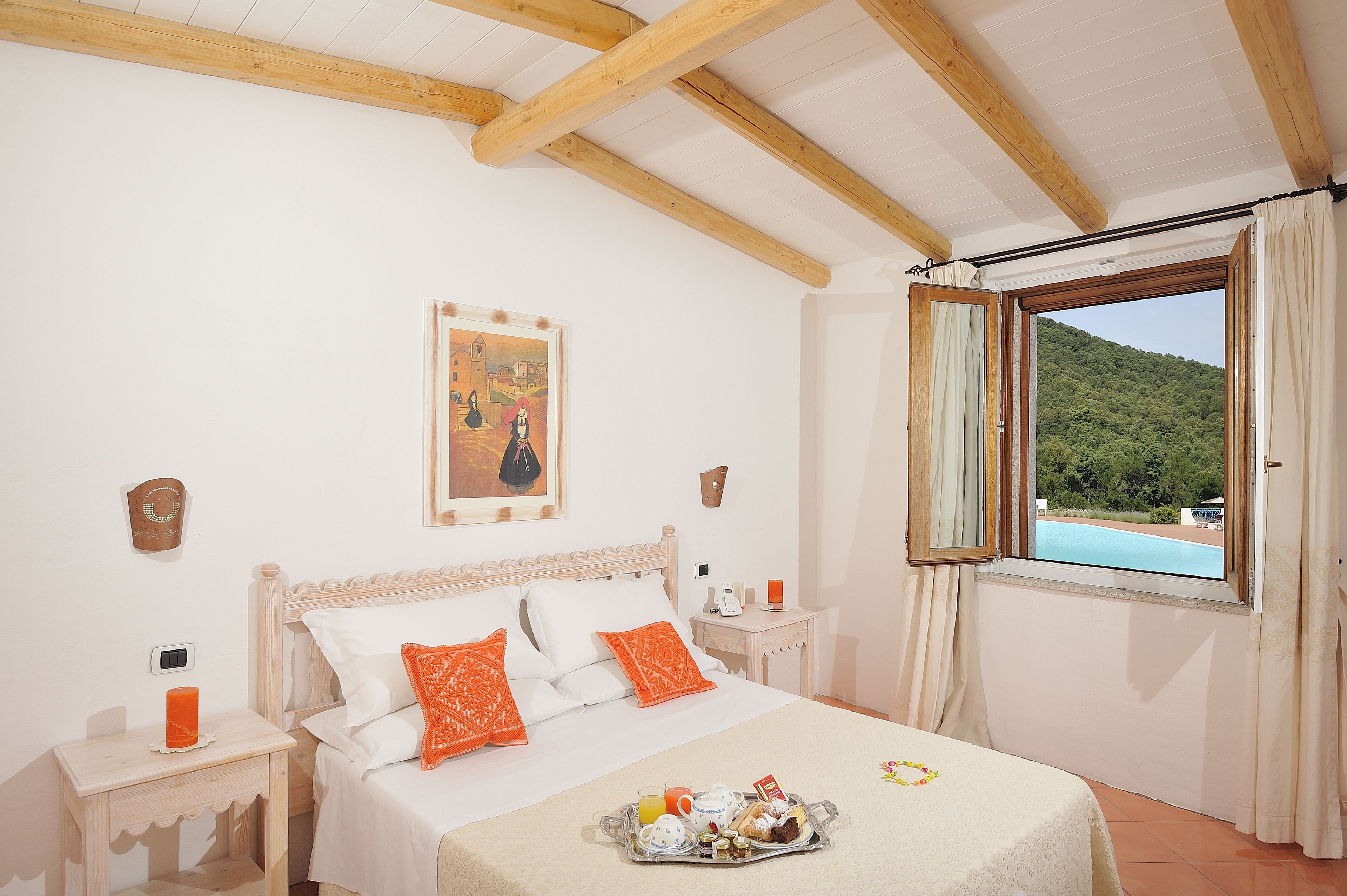 suite | premium bedding, in-room safe, desk, blackout curtains