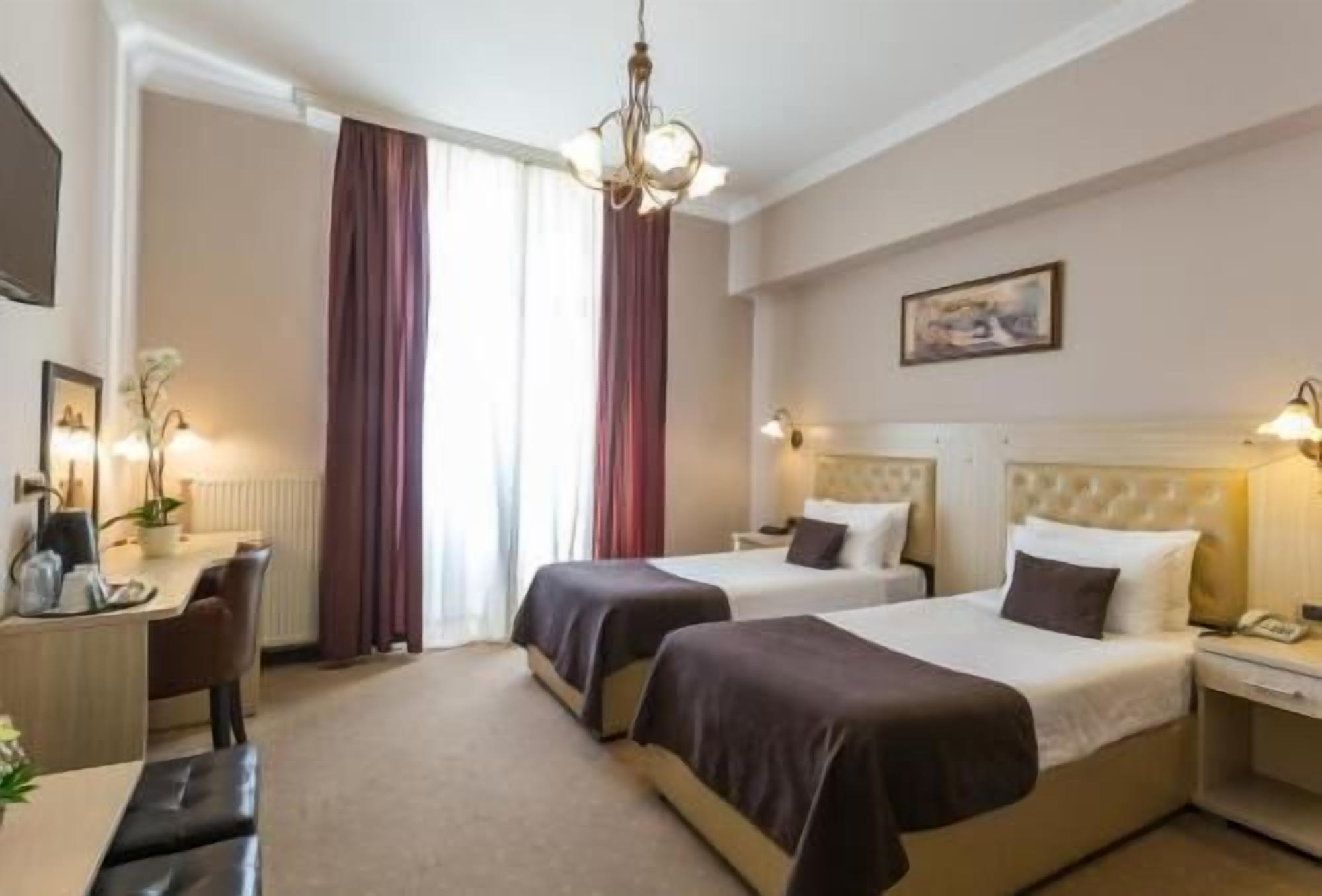 Ropa de cama hipoalergénica y minibar 