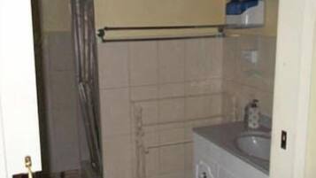 Hair dryer, towels