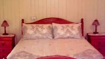 Iron/ironing board, free WiFi