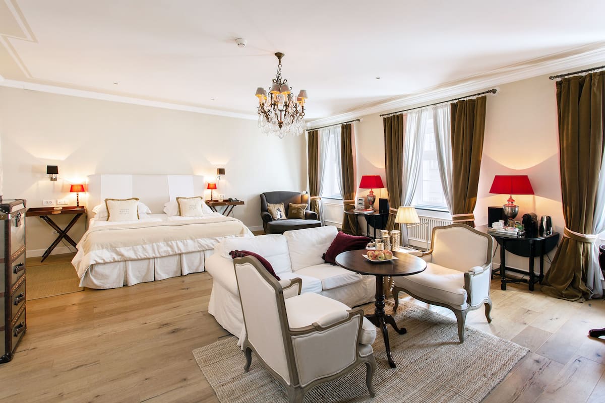 Suite (Master) | Tempur Pedic-bedden, een minibar, een kluis op de kamer