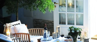 Lesar Hotel Angel