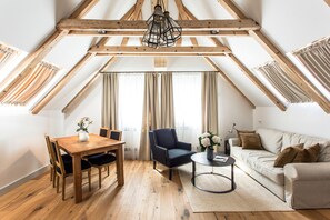 Loft Suite | Living room