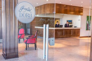 Interior entrance - Gran Hotel Dora (Mar del Plata)