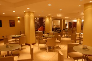 Food court - Gran Hotel Dora (Mar del Plata)