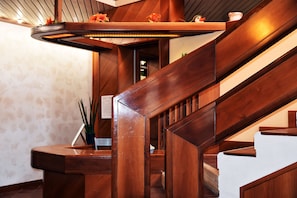 Check-in-/Check-out-Schalter