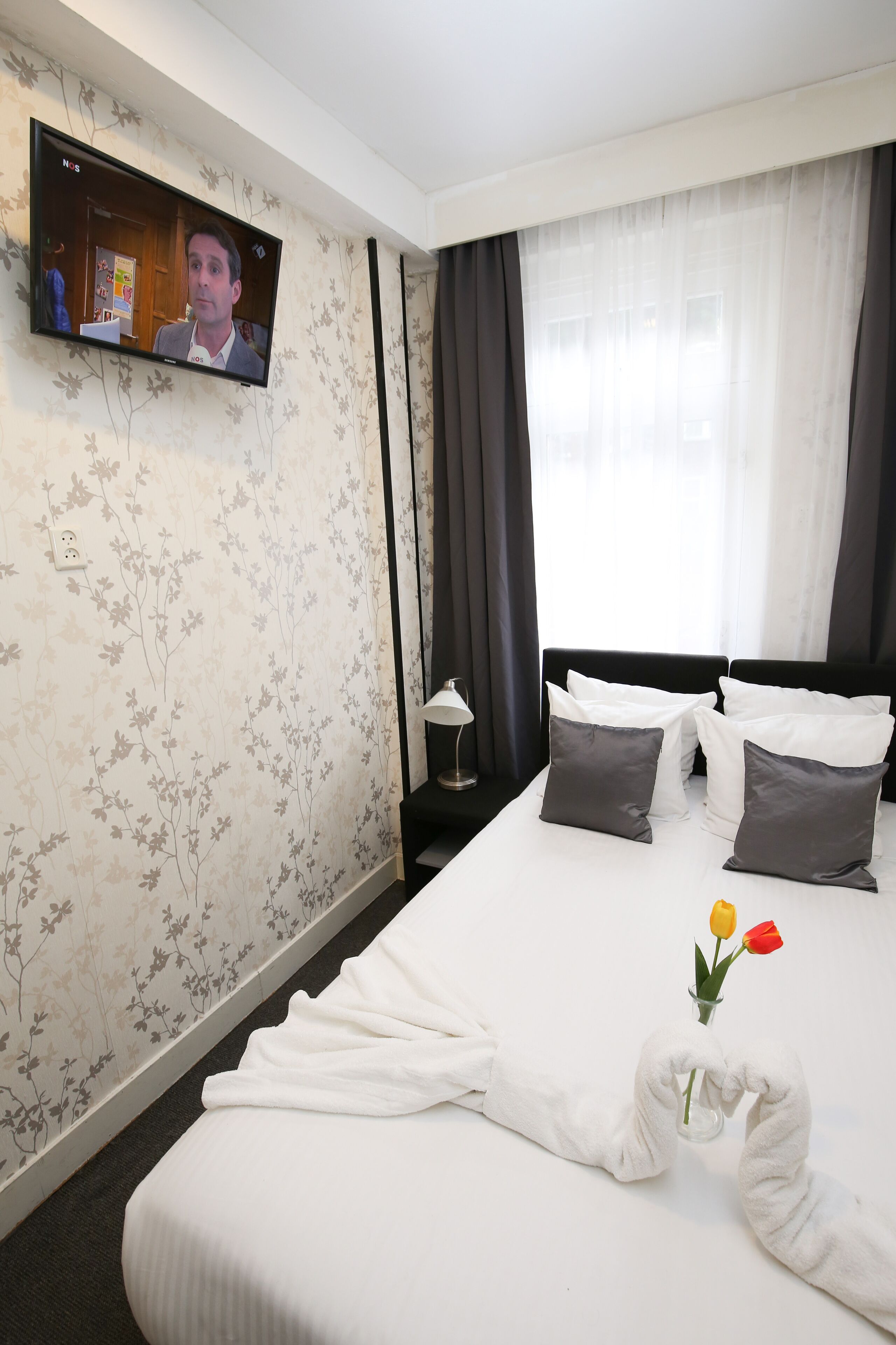In-room safe, iron/ironing board, free WiFi, wheelchair access