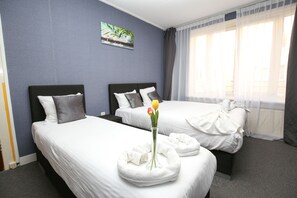 In-room safe, iron/ironing board, free WiFi, wheelchair access - Flipper Hotel Amsterdam (Amsterdam)