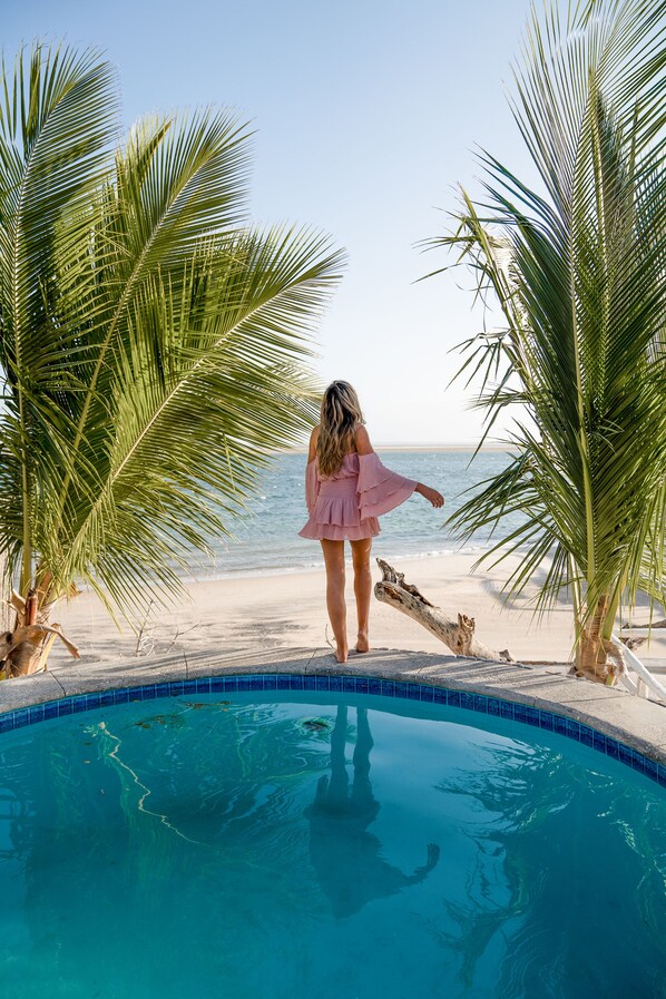 3 outdoor pools, pool umbrellas, sun loungers