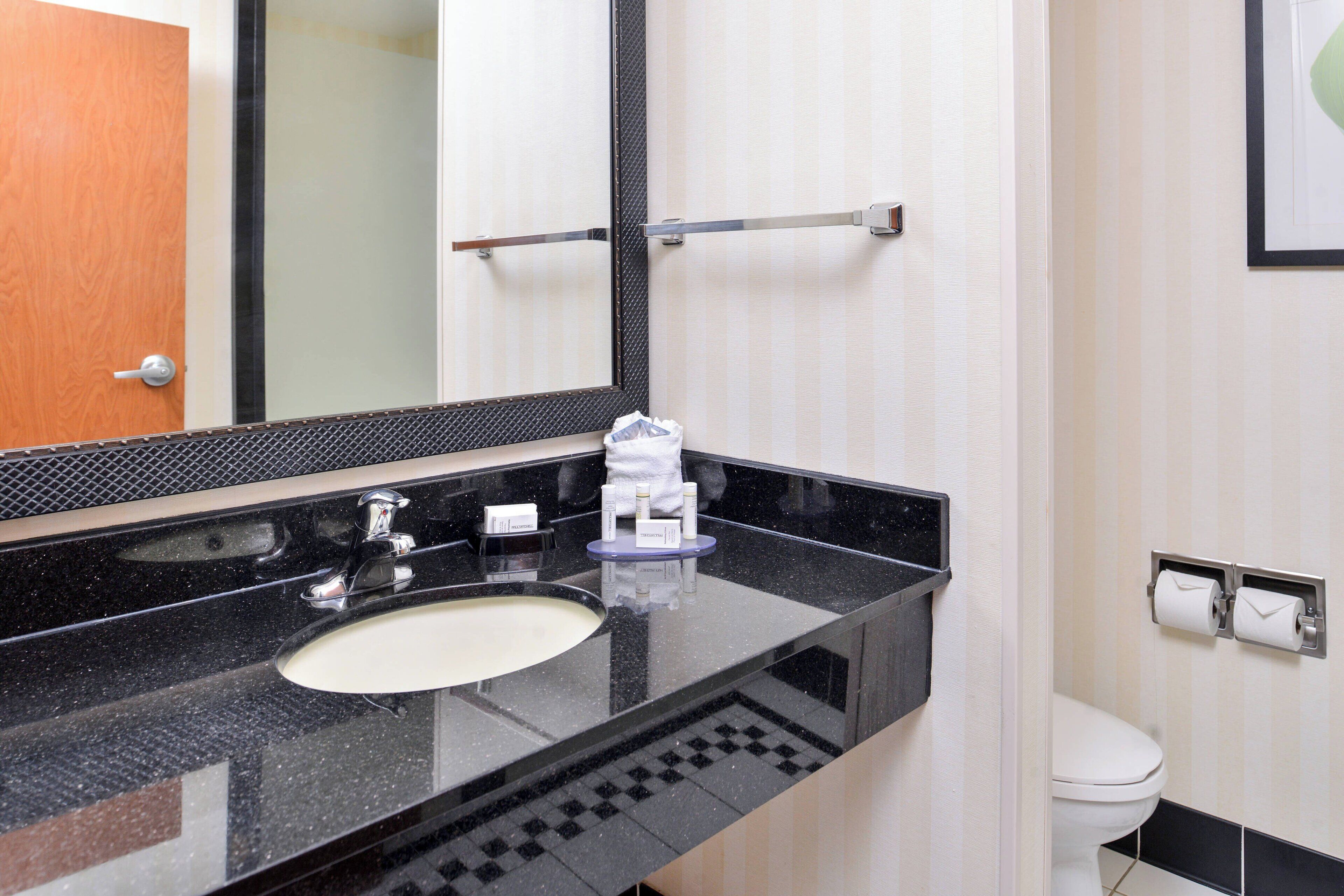 combined shower/bathtub, free toiletries, hair dryer, towels