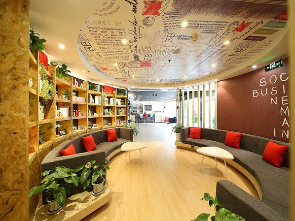 Lobby sitting area - ibis Nanjing Zhonghua (Nanjing)