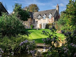 Exterior - Cricketfield House - Guest House (Salisbury)