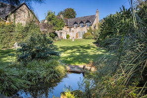 숙박 시설 구내