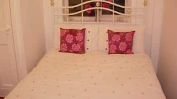 Doppelzimmer, mit Bad | 1 Schlafzimmer, schallisolierte Zimmer